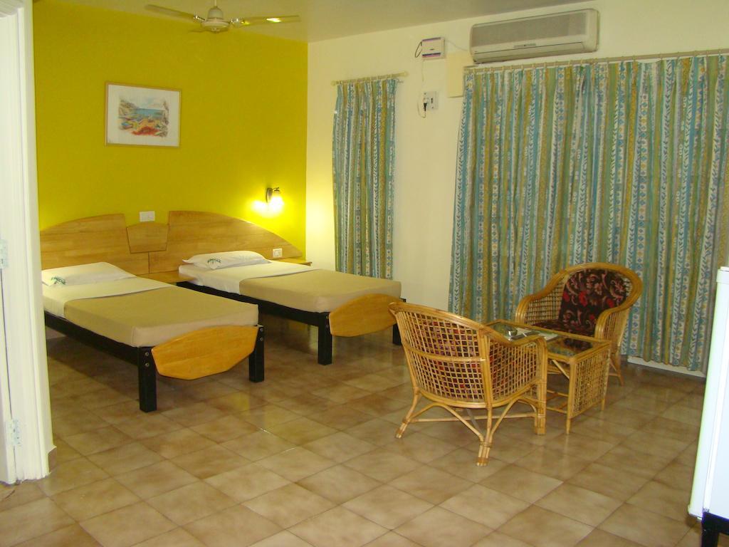 Tom'S Hotel Bangalore Phòng bức ảnh