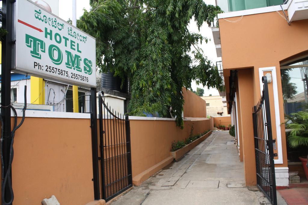 Tom'S Hotel Bangalore Ngoại thất bức ảnh