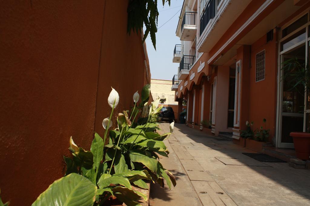 Tom'S Hotel Bangalore Ngoại thất bức ảnh