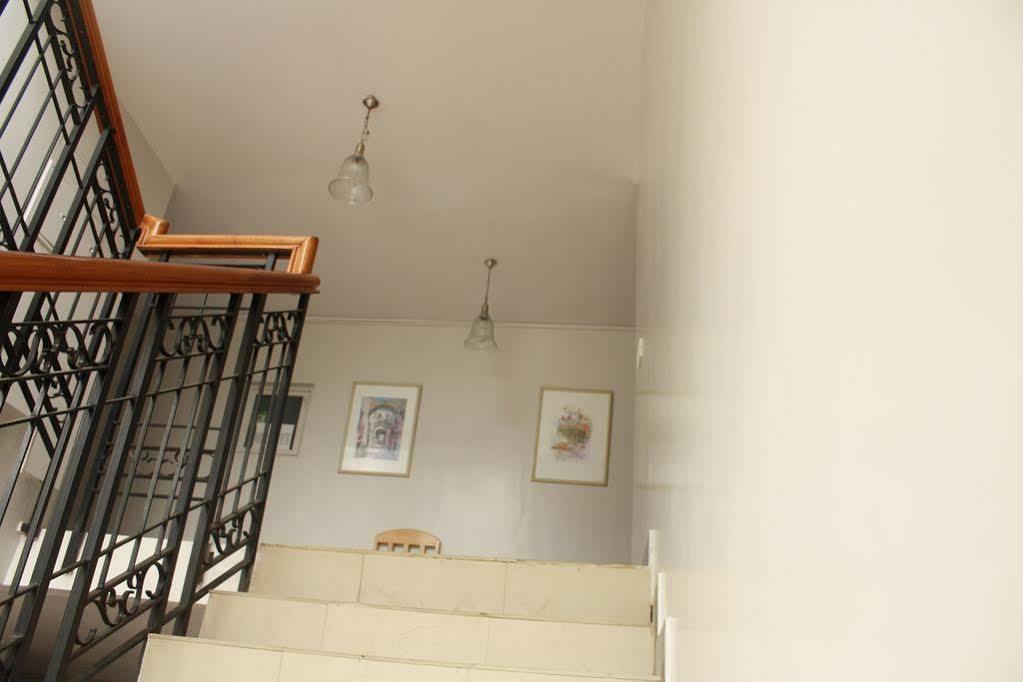 Tom'S Hotel Bangalore Ngoại thất bức ảnh