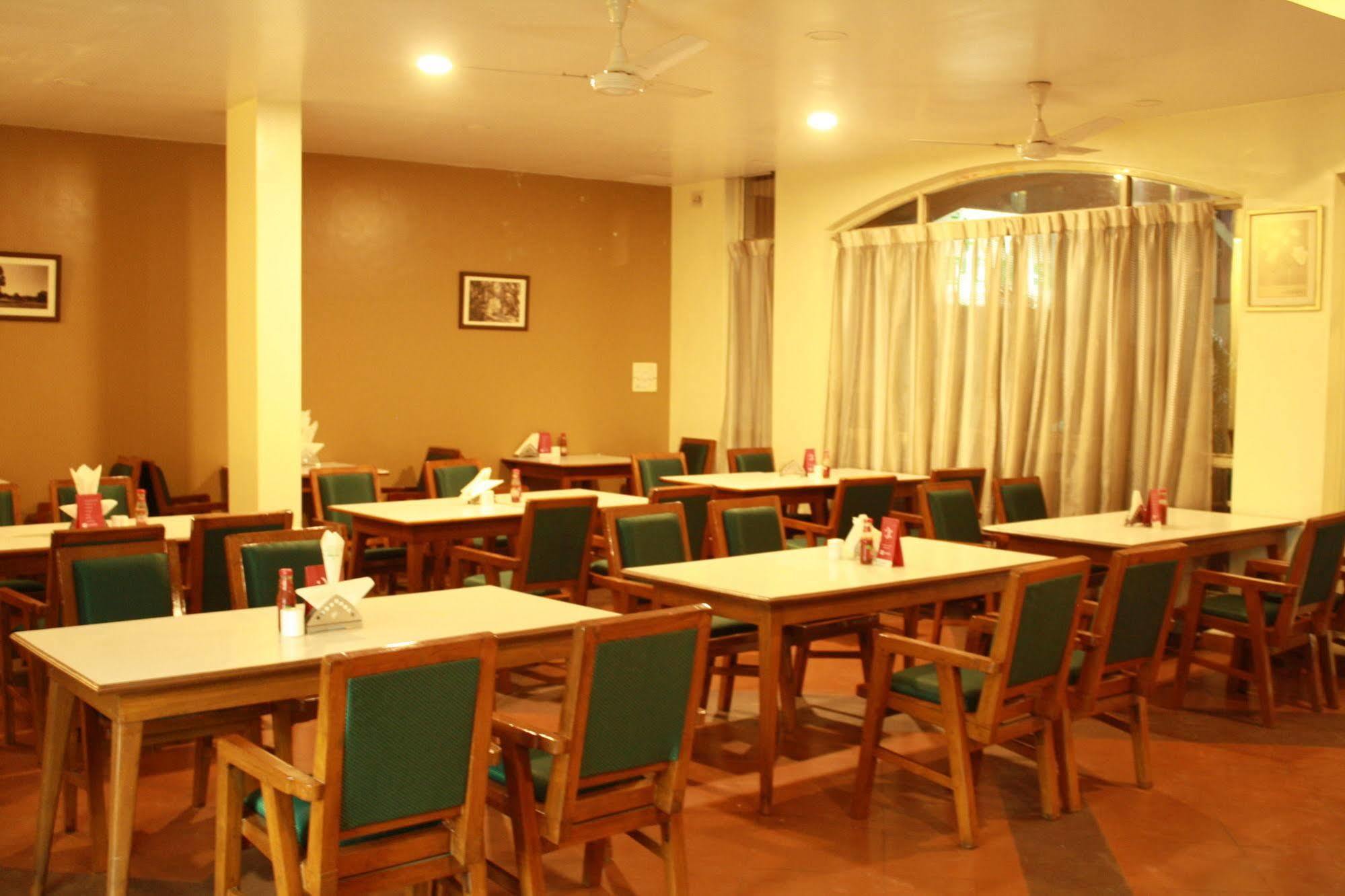 Tom'S Hotel Bangalore Ngoại thất bức ảnh