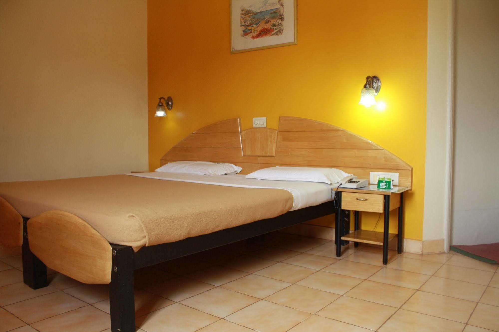 Tom'S Hotel Bangalore Ngoại thất bức ảnh