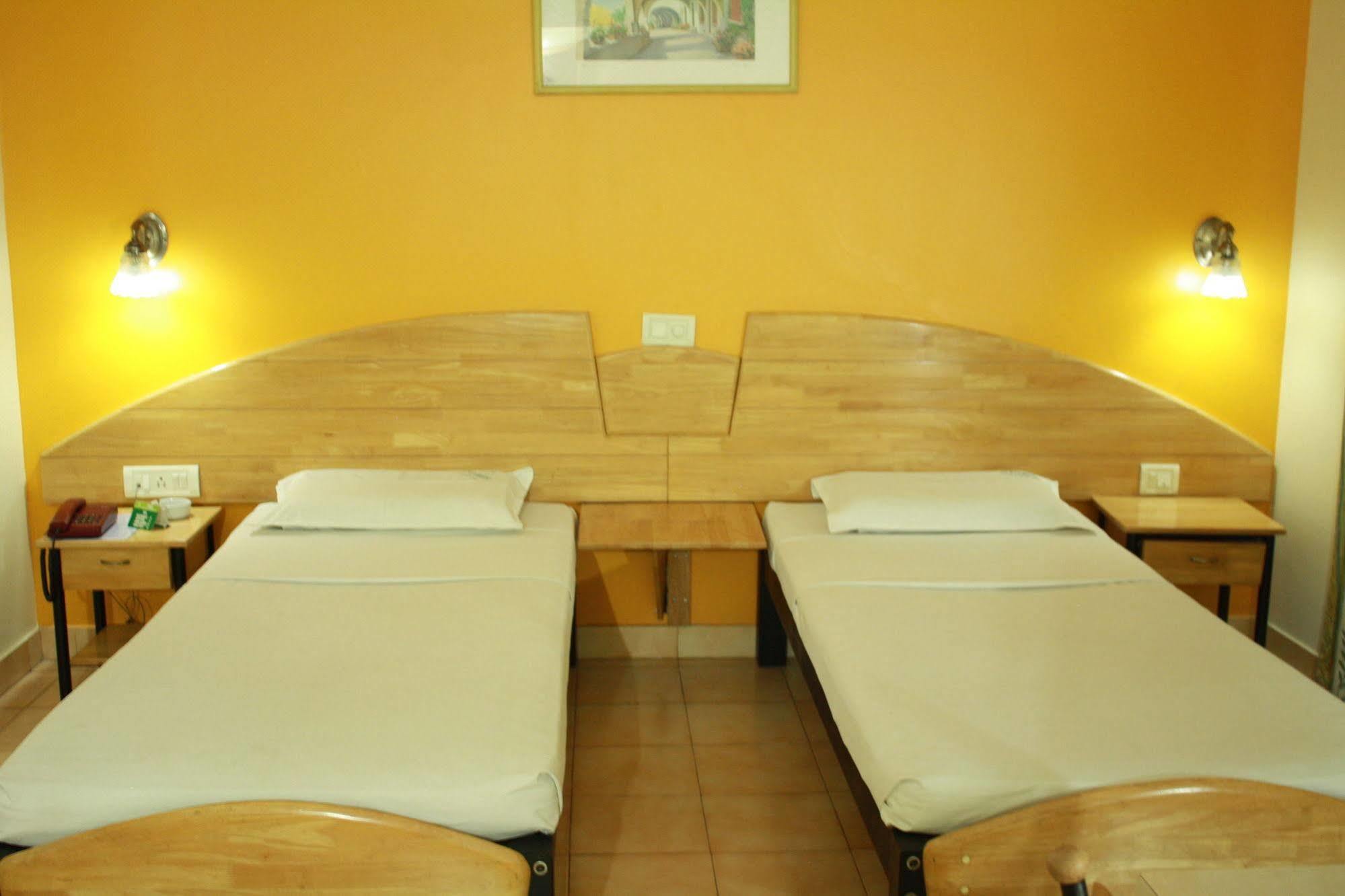 Tom'S Hotel Bangalore Ngoại thất bức ảnh