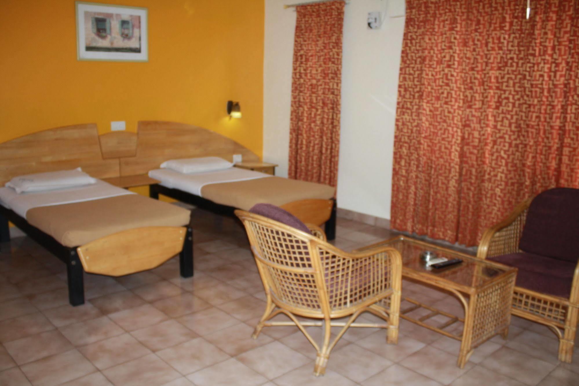 Tom'S Hotel Bangalore Ngoại thất bức ảnh