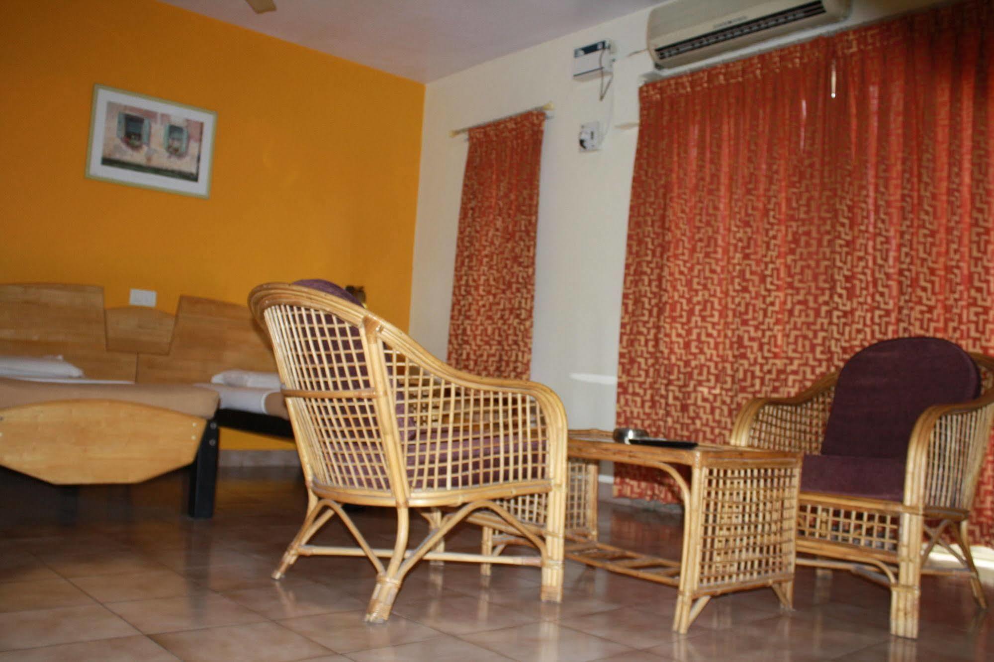 Tom'S Hotel Bangalore Ngoại thất bức ảnh