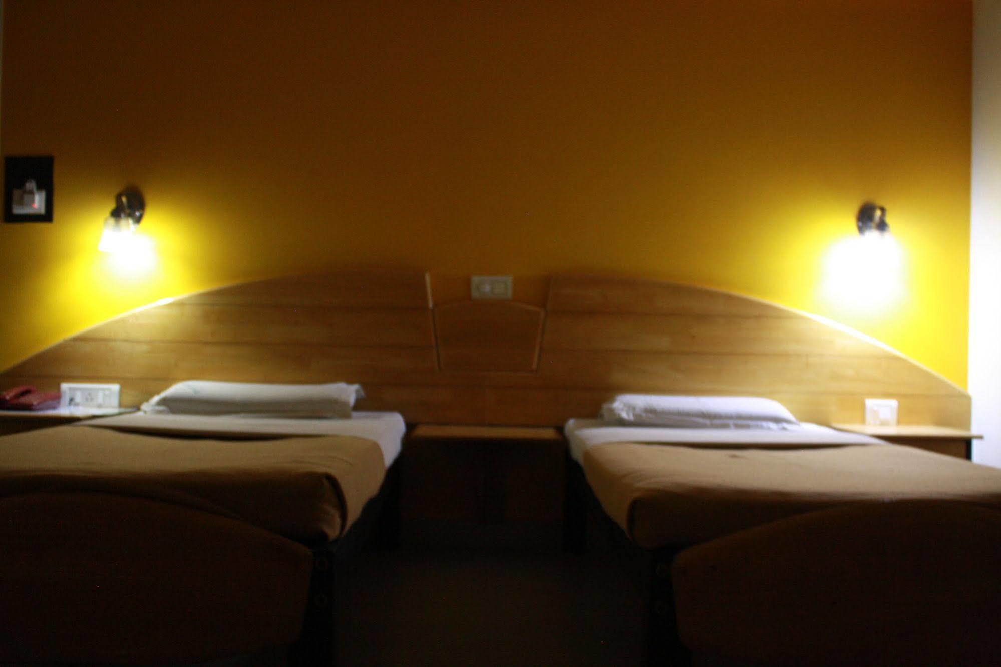 Tom'S Hotel Bangalore Ngoại thất bức ảnh